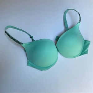 VS Pink Wear Everywhere push up bra